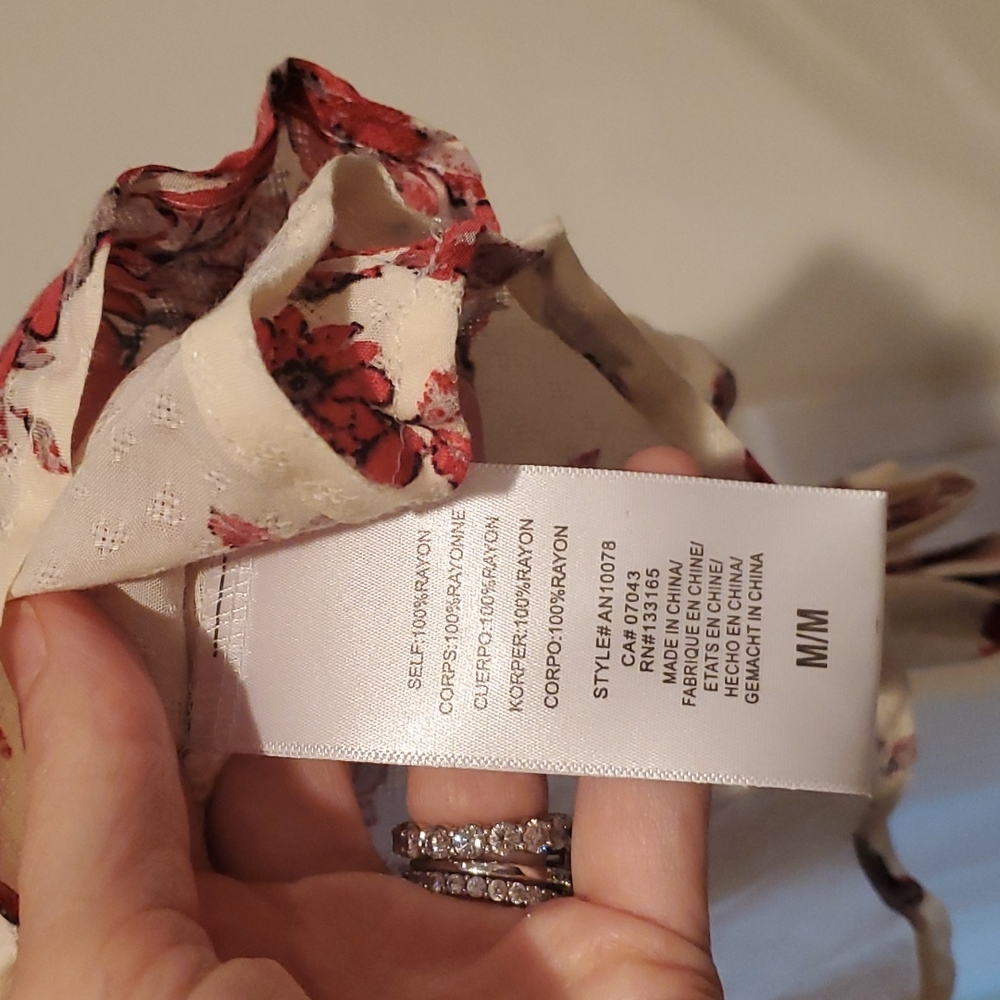 Eri and Ali boho floral print top - Picture 5 of 5